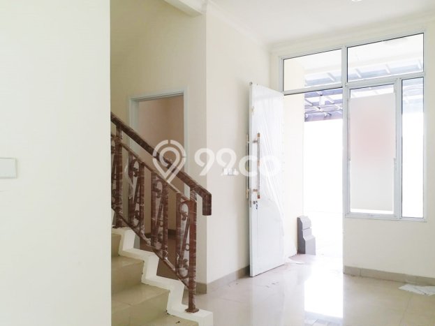 BEST PRICE! Rumah Berkualitas di Cakung, LT 102m² LB 76m² BEST PRICE! Rumah Berkualitas di Cakung, LT 102m² LB 76m²