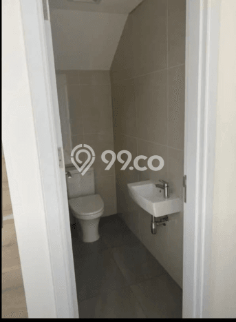 For Sale Rumah Mewah Exclusive di Cipondoh, Tangerang For Sale Rumah Mewah Exclusive di Cipondoh, Tangerang