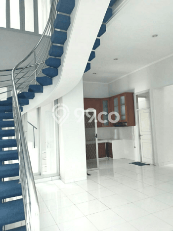 Rumah Disewakan Jakarta Barat LT 162m2 LB 300m2 Area Permata Buana Rumah Disewakan Jakarta Barat LT 162m2 LB 300m2 Area Permata Buana