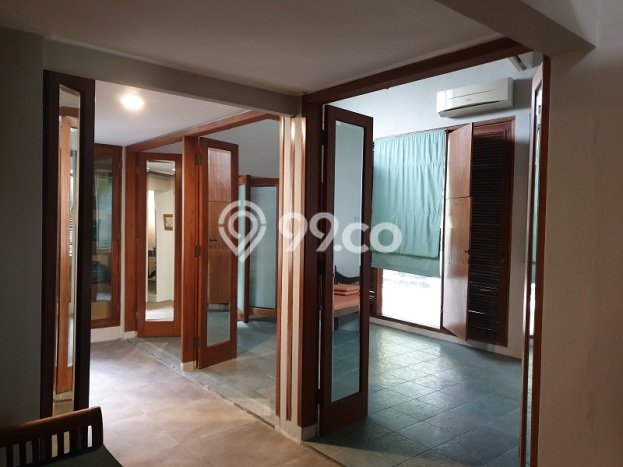 Rumah Luxury Modern Siap Huni di Pondok Indah Jakarta Selatan Rumah Luxury Modern Siap Huni di Pondok Indah Jakarta Selatan
