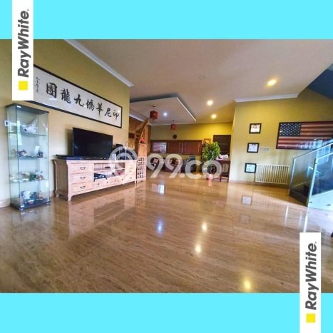 Best Deal Hunian Mewah Ideal dan Luas di Kebayoran Lama, Jakarta Selatan Best Deal Hunian Mewah Ideal dan Luas di Kebayoran Lama, Jakarta Selatan