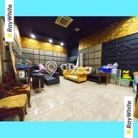 Best Deal Hunian Mewah Ideal dan Luas di Kebayoran Lama, Jakarta Selatan Best Deal Hunian Mewah Ideal dan Luas di Kebayoran Lama, Jakarta Selatan