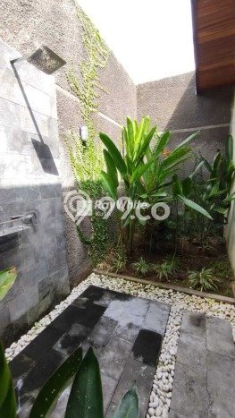 Rumah Mewah LB 240m2 Siap Pakai Desain Elegan di Ungasan, Badung Rumah Mewah LB 240m2 Siap Pakai Desain Elegan di Ungasan, Badung