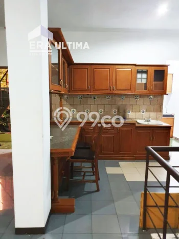 Lokasi terbaik! Rumah siap pakai disewakan di Sukajadi LB 300m2 Lokasi terbaik! Rumah siap pakai disewakan di Sukajadi LB 300m2