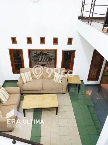 Lokasi terbaik! Rumah siap pakai disewakan di Sukajadi LB 300m2 Lokasi terbaik! Rumah siap pakai disewakan di Sukajadi LB 300m2