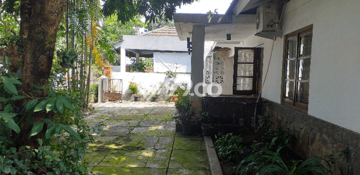 Rumah 6 KT 3 KM LT 352m², LB 250m² di Dago, Bandung Rumah 6 KT 3 KM LT 352m², LB 250m² di Dago, Bandung
