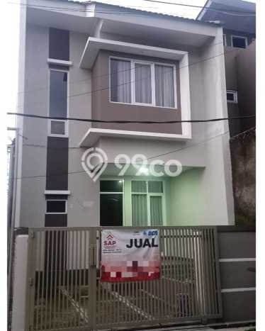 Rumah Luas Asri 3 KT Siap Pakai di Kopo Bandung Rumah Luas Asri 3 KT Siap Pakai di Kopo Bandung