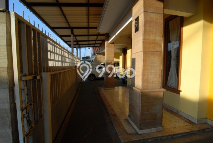 For Sale! Premium House LT 235m2 Desain Elegan di Ciateul For Sale! Premium House LT 235m2 Desain Elegan di Ciateul