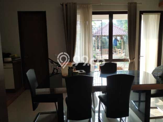 Investasi Menjanjikan 5 Kamar Tidur Akses Dekat di Jantung Kota BSD, Tangerang Investasi Menjanjikan 5 Kamar Tidur Akses Dekat di Jantung Kota BSD, Tangerang