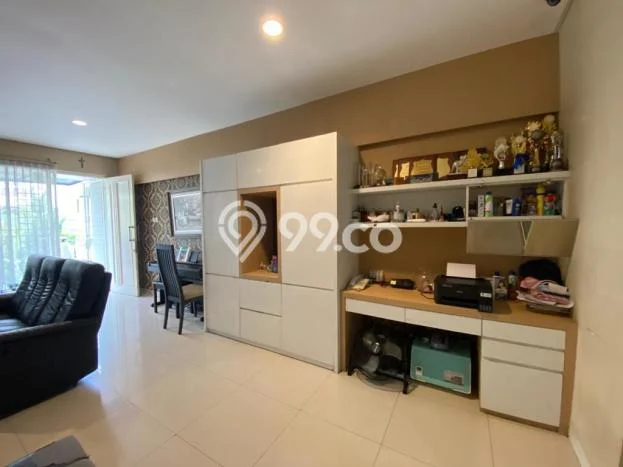 Rumah Elit Modern Tanpa Renovasi di Pantai Indah Kapuk Jakarta Utara Rumah Elit Modern Tanpa Renovasi di Pantai Indah Kapuk Jakarta Utara