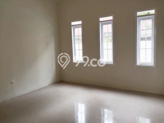 Dijual Rumah Eksklusif 3 KT di Taman Kopo Indah, Bandung Dijual Rumah Eksklusif 3 KT di Taman Kopo Indah, Bandung