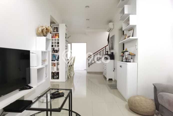 Rumah Area Nyaman kawasan Gading Serpong, Tangerang, Luas 105m² LB 120m² Rumah Area Nyaman kawasan Gading Serpong, Tangerang, Luas 105m² LB 120m²