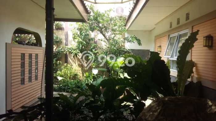 Hunian Elit LB 200m2 Siap Huni Desain Elegan di BSD Puspita Loka, Tangerang Hunian Elit LB 200m2 Siap Huni Desain Elegan di BSD Puspita Loka, Tangerang