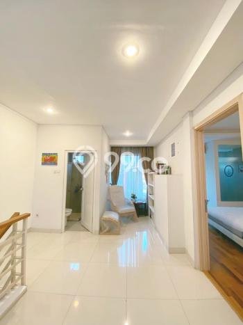 Jual Rumah Eksklusif 4 KT di Pangkalan Jati, Depok Jual Rumah Eksklusif 4 KT di Pangkalan Jati, Depok