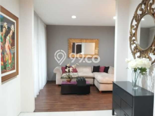 Rumah Elit Modern Tanpa Renovasi di Pejaten Jakarta Selatan Rumah Elit Modern Tanpa Renovasi di Pejaten Jakarta Selatan