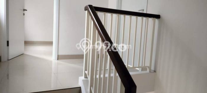 Dijual Rumah Modern 3 KT di BSD, Tangerang Dijual Rumah Modern 3 KT di BSD, Tangerang