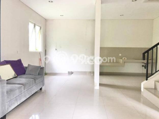 Rumah Luas Asri 3 KT Siap Huni di BSD Tangerang Rumah Luas Asri 3 KT Siap Huni di BSD Tangerang