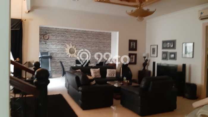 Rumah LT 330m² Harga Menarik di BSD Victoria Park Lane, Tangerang Rumah LT 330m² Harga Menarik di BSD Victoria Park Lane, Tangerang