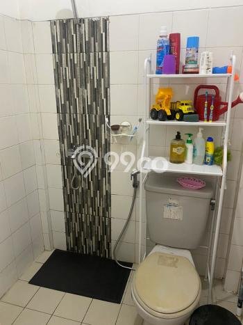 Bisa KPR! Rumah Tomang, Jakarta Barat, Luas 60m² Bangunan 180m² Bisa KPR! Rumah Tomang, Jakarta Barat, Luas 60m² Bangunan 180m²