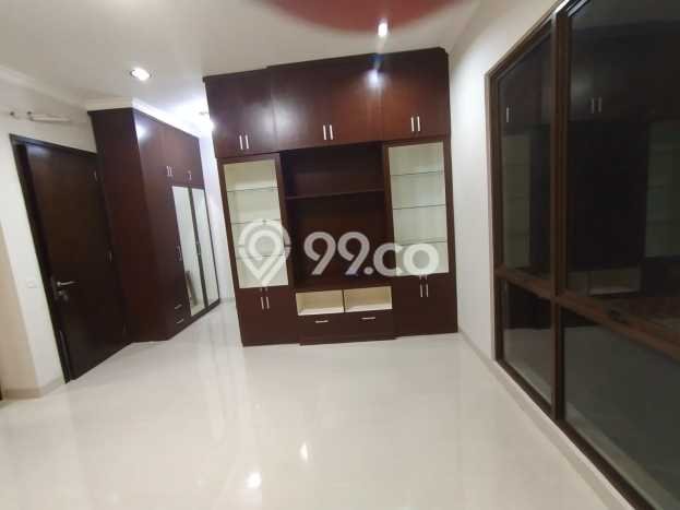 For Sale! Premium House LT 180m2 Desain Elegan di BSD City For Sale! Premium House LT 180m2 Desain Elegan di BSD City