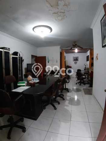 Rumah Strategis Minimalis Lb 250m2 di Serpong, Tangerang Selatan Rumah Strategis Minimalis Lb 250m2 di Serpong, Tangerang Selatan