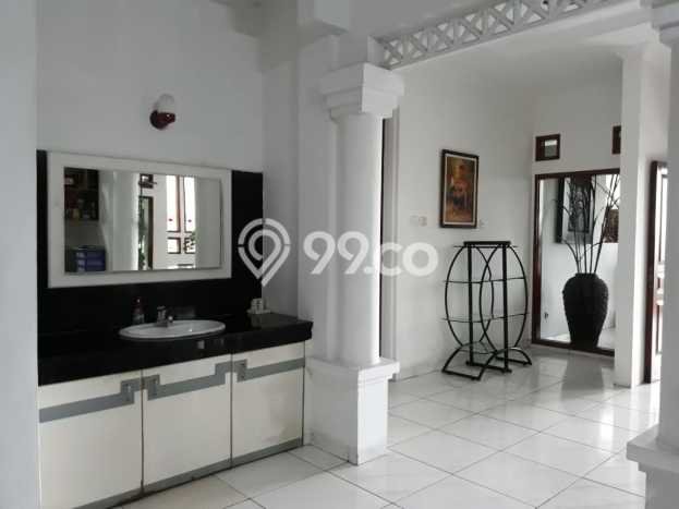 Jual Rumah Luas Elegan Dengan View Eksklusif di Dago, Bandung Jual Rumah Luas Elegan Dengan View Eksklusif di Dago, Bandung