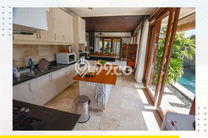 Siap Huni Rumah Minimalis & Modern LB 230m2 di Jimbaran Siap Huni Rumah Minimalis & Modern LB 230m2 di Jimbaran