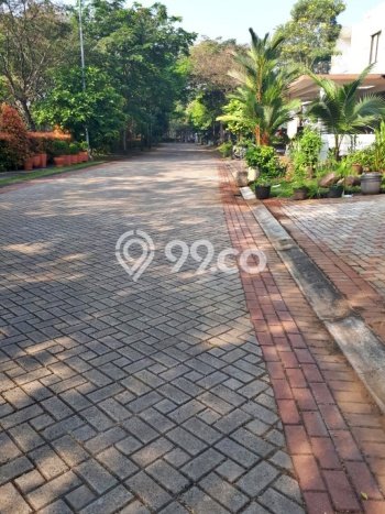 Rumah Terawat di BSD Foresta, Tangerang, LT 180m² LB 250m² DIJUAL CEPAT! Rumah Terawat di BSD Foresta, Tangerang, LT 180m² LB 250m² DIJUAL CEPAT!