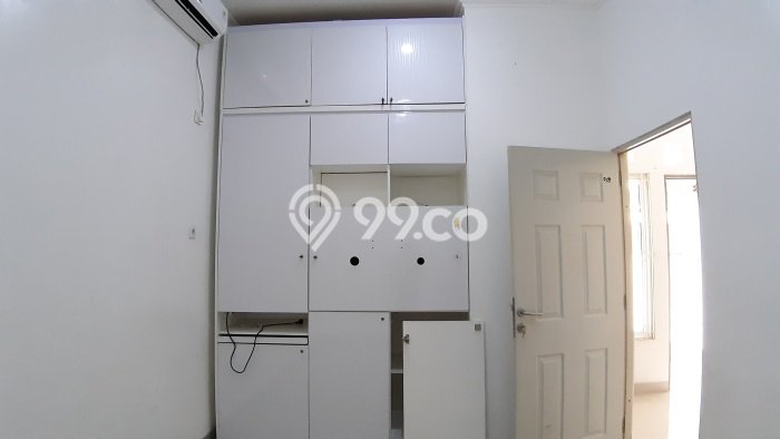 Rumah Luas Asri 2 KT Siap Huni di Gading Serpong Tangerang Rumah Luas Asri 2 KT Siap Huni di Gading Serpong Tangerang