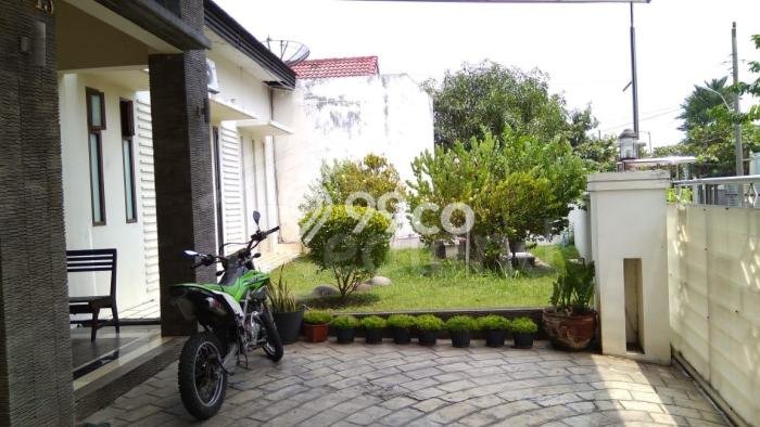 Jual Rumah Luas Elegan Dengan View Eksklusif di Puri Anjasmoro, Semarang Jual Rumah Luas Elegan Dengan View Eksklusif di Puri Anjasmoro, Semarang