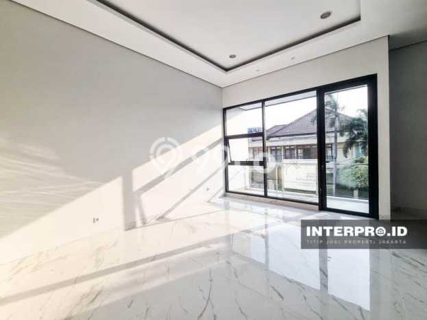 Jual Rumah Mewah Megah Dengan View Cantik di Villa Meruya, Jakarta Barat Jual Rumah Mewah Megah Dengan View Cantik di Villa Meruya, Jakarta Barat