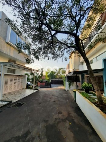 Hunian Super Elit dengan Akses Paling Strategis di Kemang, Jakarta Selatan Hunian Super Elit dengan Akses Paling Strategis di Kemang, Jakarta Selatan