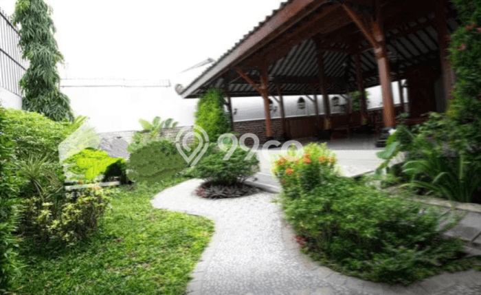 Rumah Exclusive 5 KT 4 KM di Kawasan Asri Banyuanyar, Solo Rumah Exclusive 5 KT 4 KM di Kawasan Asri Banyuanyar, Solo