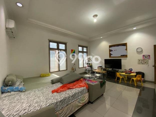 Ready to Use! Premium House LT 412m2 Desain Modern di Pondok Indah Ready to Use! Premium House LT 412m2 Desain Modern di Pondok Indah