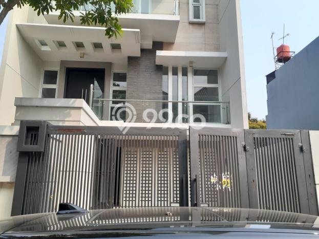 Dijual Rumah Mewah Megah Dengan View Cantik di Permata Buana, Jakarta Barat Dijual Rumah Mewah Megah Dengan View Cantik di Permata Buana, Jakarta Barat
