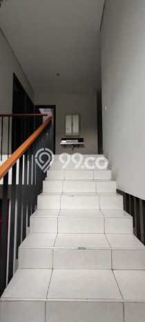 Ready to Use! Luxury House LT 220m2 Desain Elegan di BSD City Ready to Use! Luxury House LT 220m2 Desain Elegan di BSD City