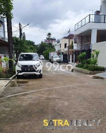 For Sale! Premium House LT 300m2 Desain Elegan di Muara Karang For Sale! Premium House LT 300m2 Desain Elegan di Muara Karang