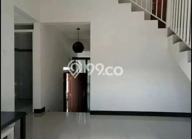 Disewakan! Rumah 3 Kamar Tidur &
2 Kamar Mandi di Cihanjuang, Bandung Disewakan! Rumah 3 Kamar Tidur &
2 Kamar Mandi di Cihanjuang, Bandung