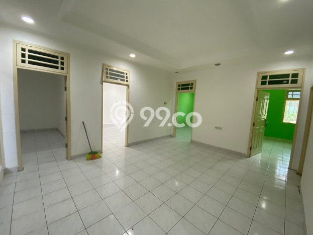 Disewakan! Rumah 5 Kamar Tidur &
5 Kamar Mandi di Muara Karang, Jakarta Utara Disewakan! Rumah 5 Kamar Tidur &
5 Kamar Mandi di Muara Karang, Jakarta Utara