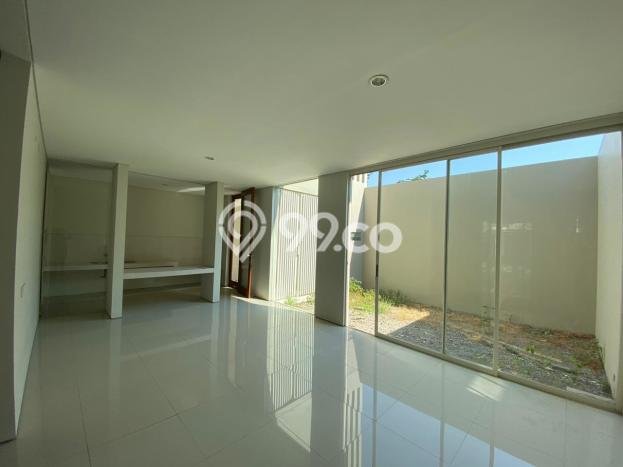 Dijual Rumah Mewah Elegan Dengan View Cantik di Citraland, Surabaya Dijual Rumah Mewah Elegan Dengan View Cantik di Citraland, Surabaya