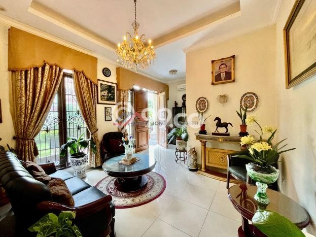 Ready to Use! Luxury House LT 612m2 Desain Modern di Pondok Indah Ready to Use! Luxury House LT 612m2 Desain Modern di Pondok Indah