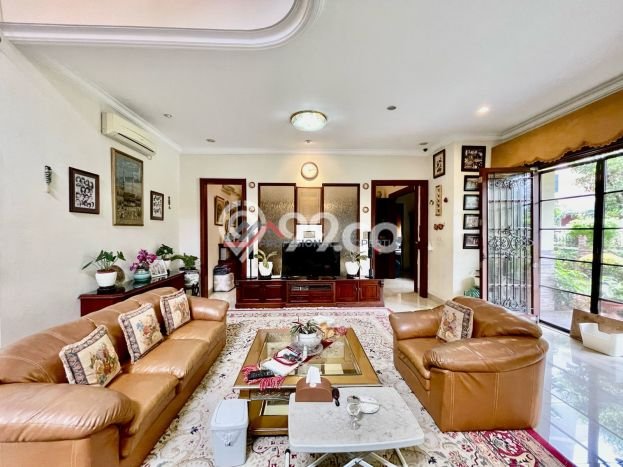 Ready to Use! Luxury House LT 612m2 Desain Modern di Pondok Indah Ready to Use! Luxury House LT 612m2 Desain Modern di Pondok Indah