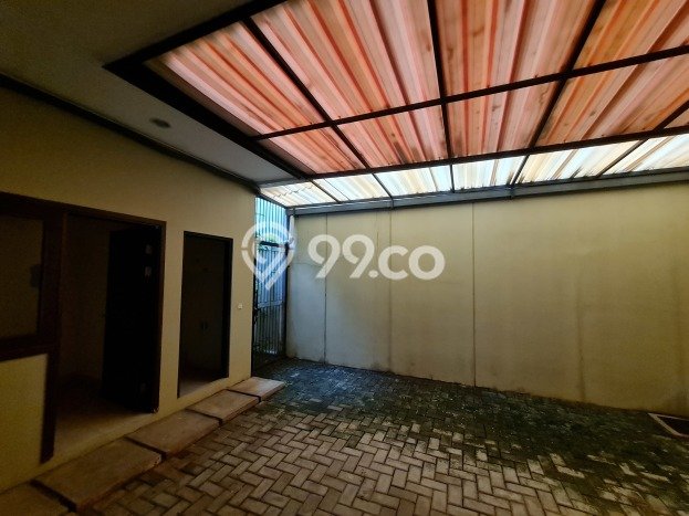 Rumah Mewah LB 114m2 Siap Pakai Desain Elegan di BSD Eminent, Tangerang Rumah Mewah LB 114m2 Siap Pakai Desain Elegan di BSD Eminent, Tangerang