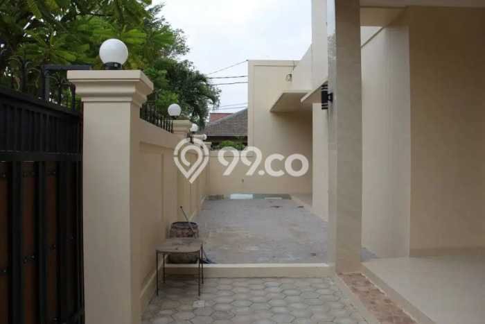 Jual Rumah Mewah Elegan Dengan View Cantik di Tanah Kusir, Jakarta Selatan Jual Rumah Mewah Elegan Dengan View Cantik di Tanah Kusir, Jakarta Selatan
