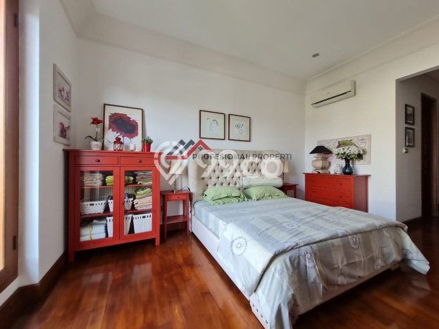 Ready to Use! Premium House LT 540m2 Desain Elegan di Cipete Ready to Use! Premium House LT 540m2 Desain Elegan di Cipete