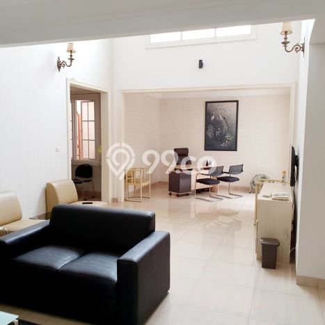 Rumah Nyaman 4 KT Luas Tanah 267m² di Bintaro, Tangerang Selatan Rumah Nyaman 4 KT Luas Tanah 267m² di Bintaro, Tangerang Selatan