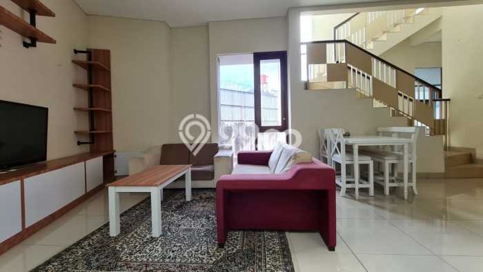 Dijual Rumah Luas Megah Dengan View Eksklusif di Setra Duta, Bandung Dijual Rumah Luas Megah Dengan View Eksklusif di Setra Duta, Bandung