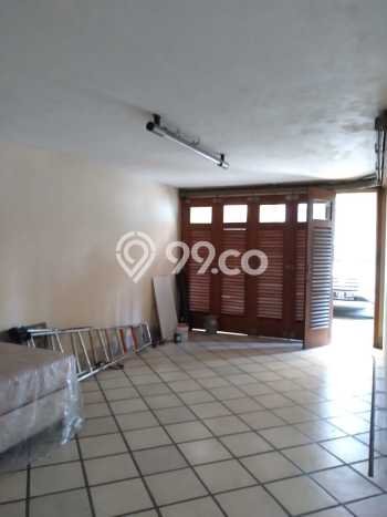 Disewakan Cepat Rumah Kondisi Baik di Area Kebayoran Baru, Jakarta Selatan Disewakan Cepat Rumah Kondisi Baik di Area Kebayoran Baru, Jakarta Selatan
