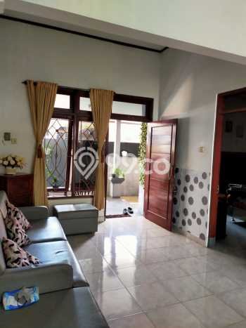 Dijual Cepat Rumah Favorit Siap Huni LB 125m2 di Laweyan, Solo Dijual Cepat Rumah Favorit Siap Huni LB 125m2 di Laweyan, Solo