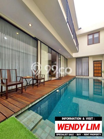 Hunian Mewah LB 330m2 Siap Huni Desain Elegan di Kemang, Jakarta Selatan Hunian Mewah LB 330m2 Siap Huni Desain Elegan di Kemang, Jakarta Selatan